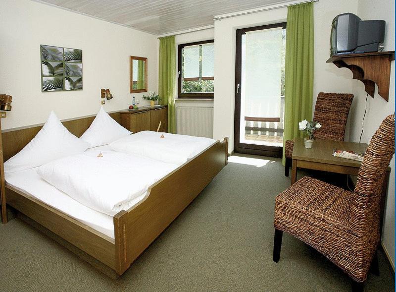 Hotel Landgasthof Wallburg 엘트만 외부 사진